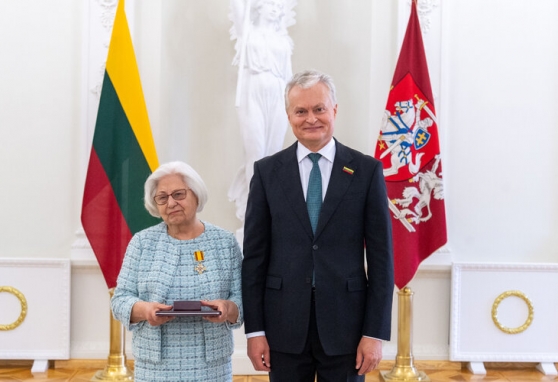 Už nuopelnus Lietuvos onkologijai Gedimino ordinu apdovanota NVI vyriausioji mokslo darbuotoja dr. (HP) Janina Didžiapetrienė 