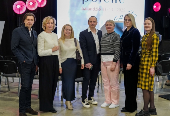 NVC onkologai apie vėžio prevenciją pasakojo į grožio mugę susirinkusioms lankytojoms